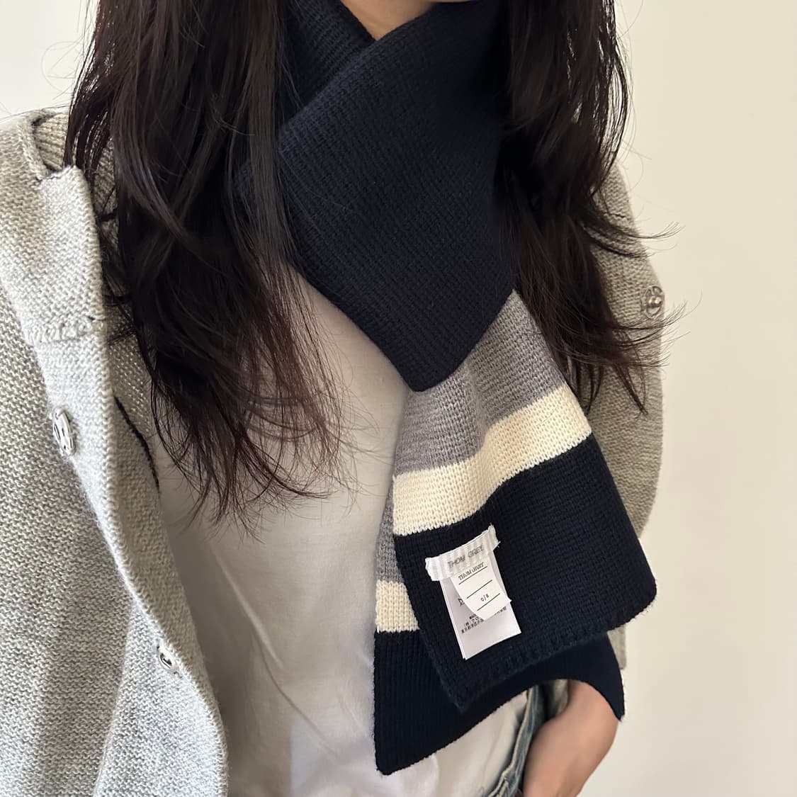 톰그레이 thom grey 배색 머플러 상품이미지1