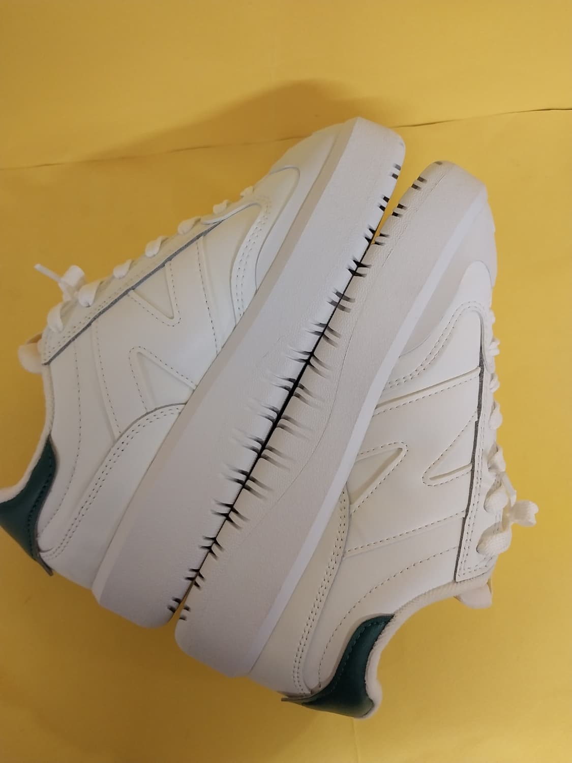 남녀공용 뉴발란스 CT302  화이트 가죽 스니커즈, 운동화 (235) 상품이미지7