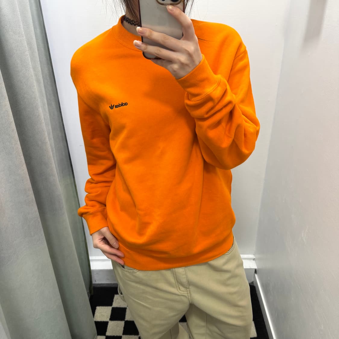 아디다스 오렌지 스웻셔츠 상품이미지1