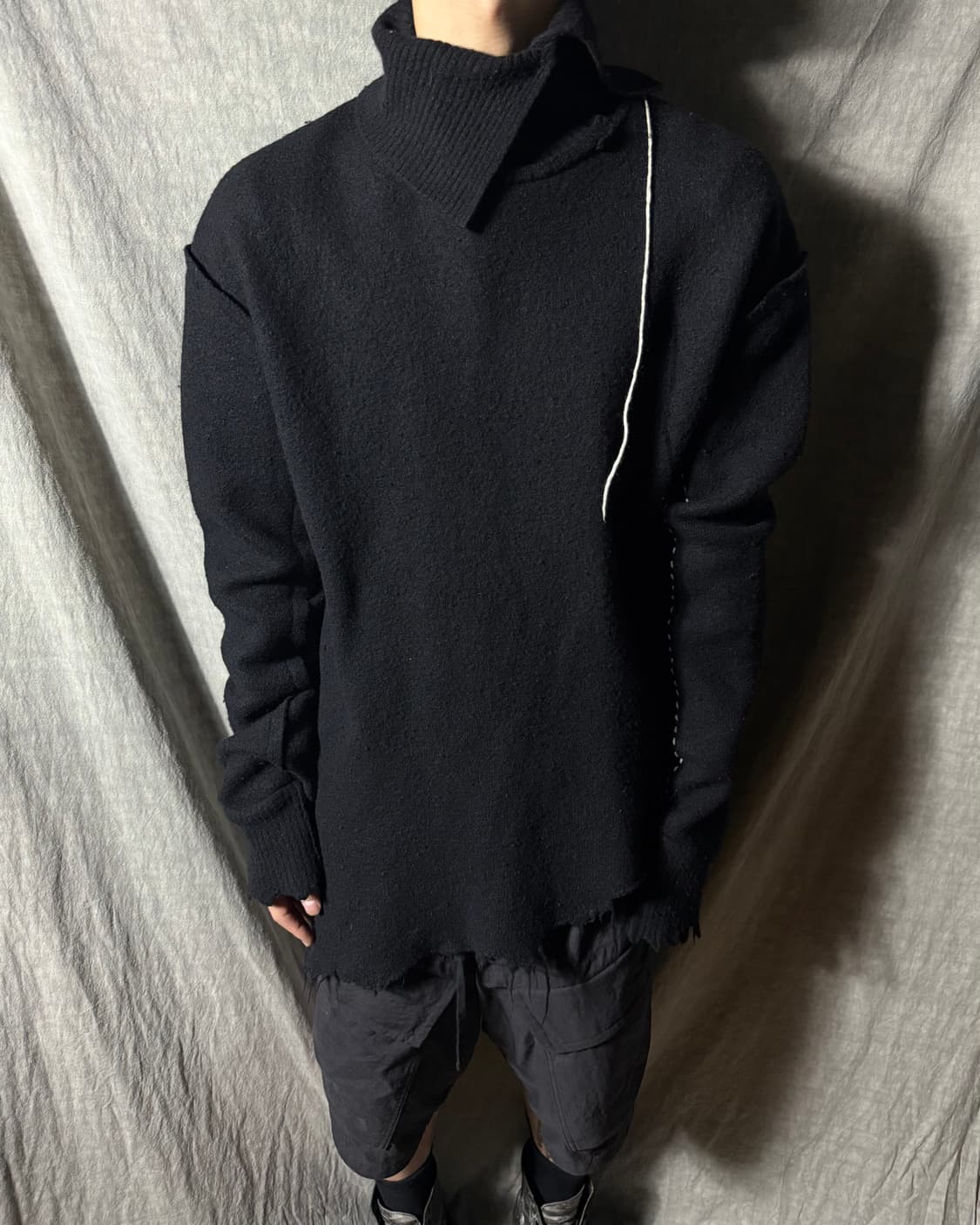 BED j.w. FORD Distressed High Neck Knit 상품이미지1