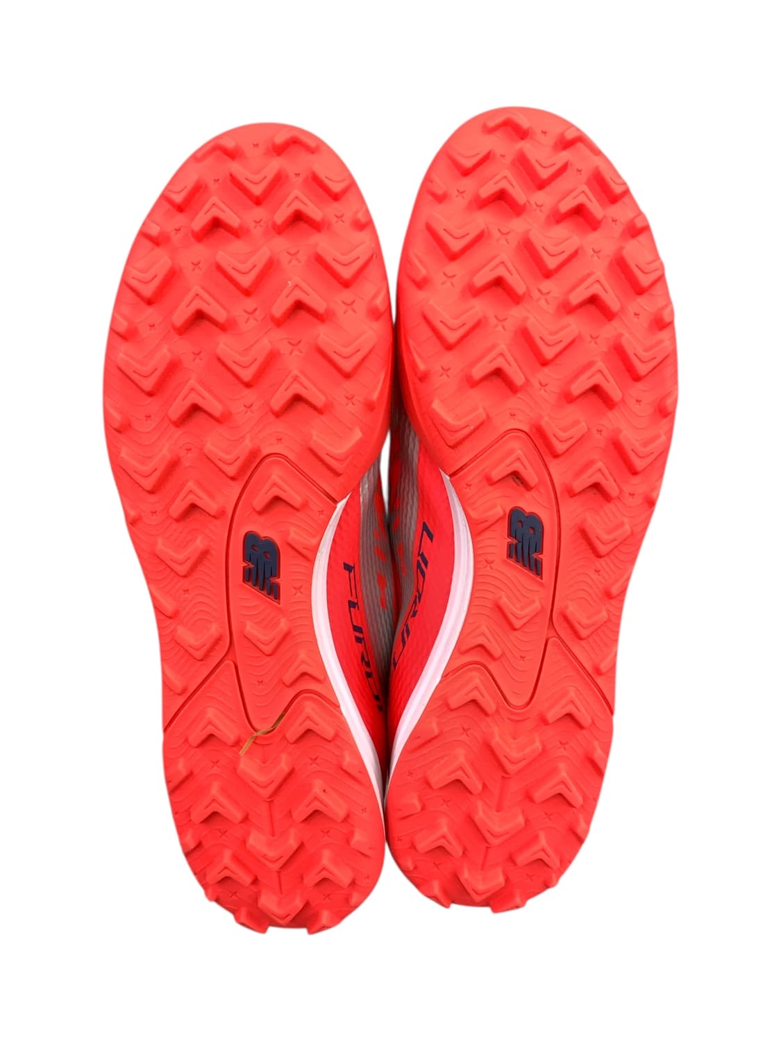 뉴발란스 퓨론 V8 엘리트 TF 280 상품이미지3