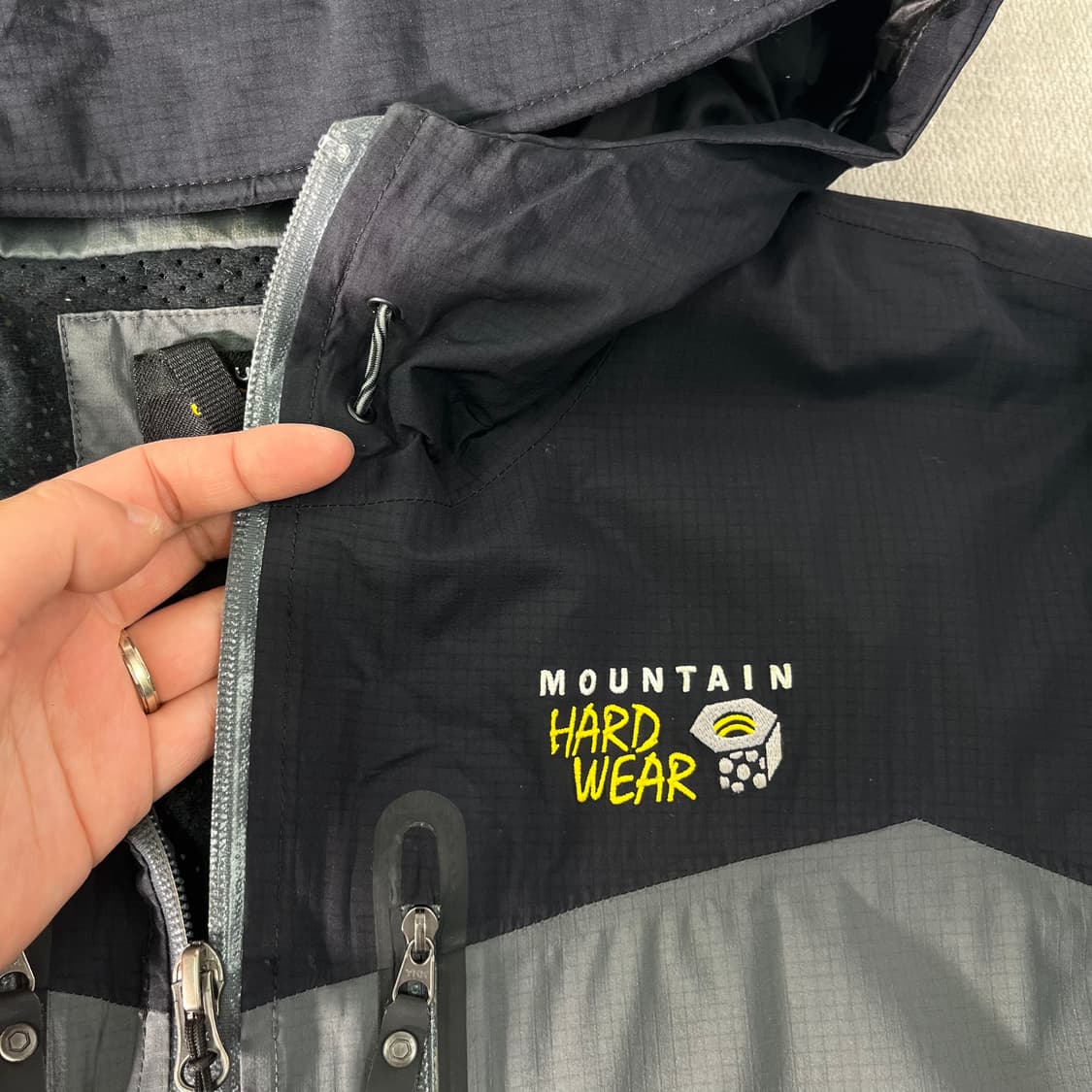100 마운틴하드웨어 고프코어 바람막이 자켓 상품이미지2