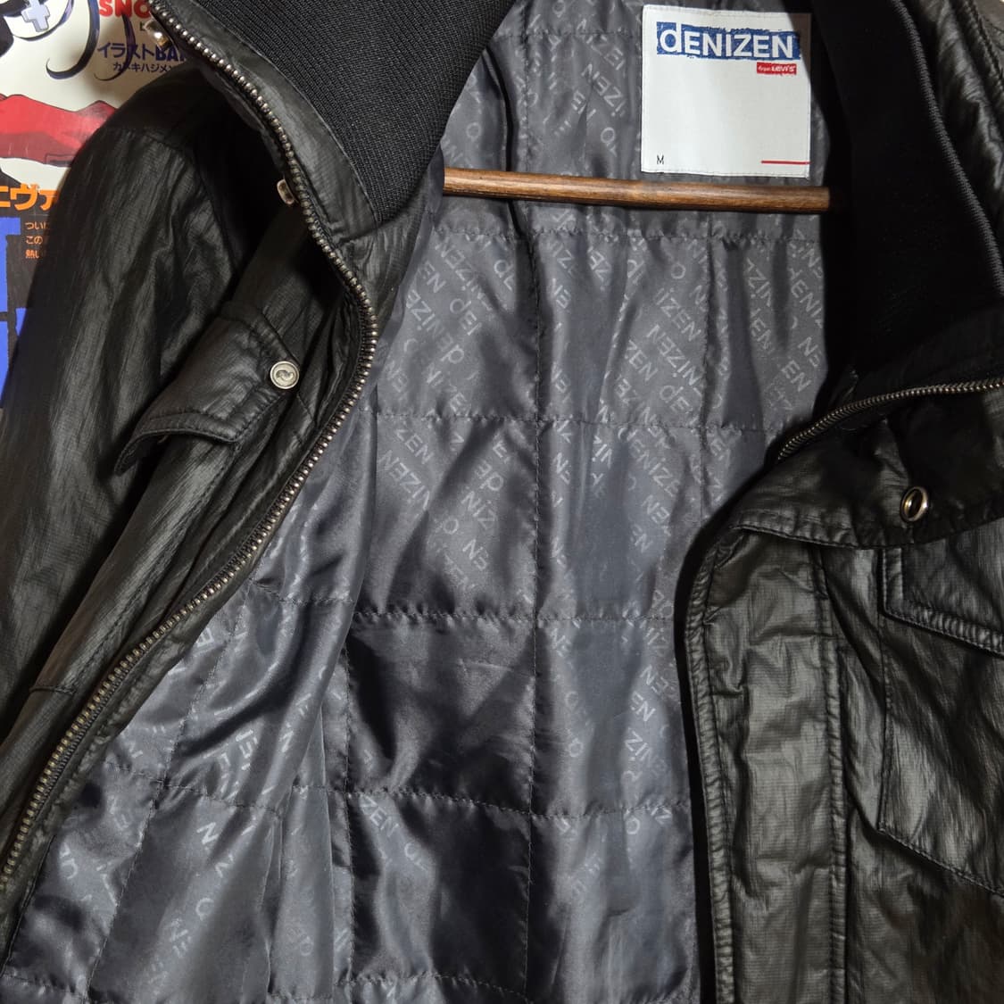 리바이스 락시크 유광 코팅 하이넥 누빔 자켓 상품이미지8