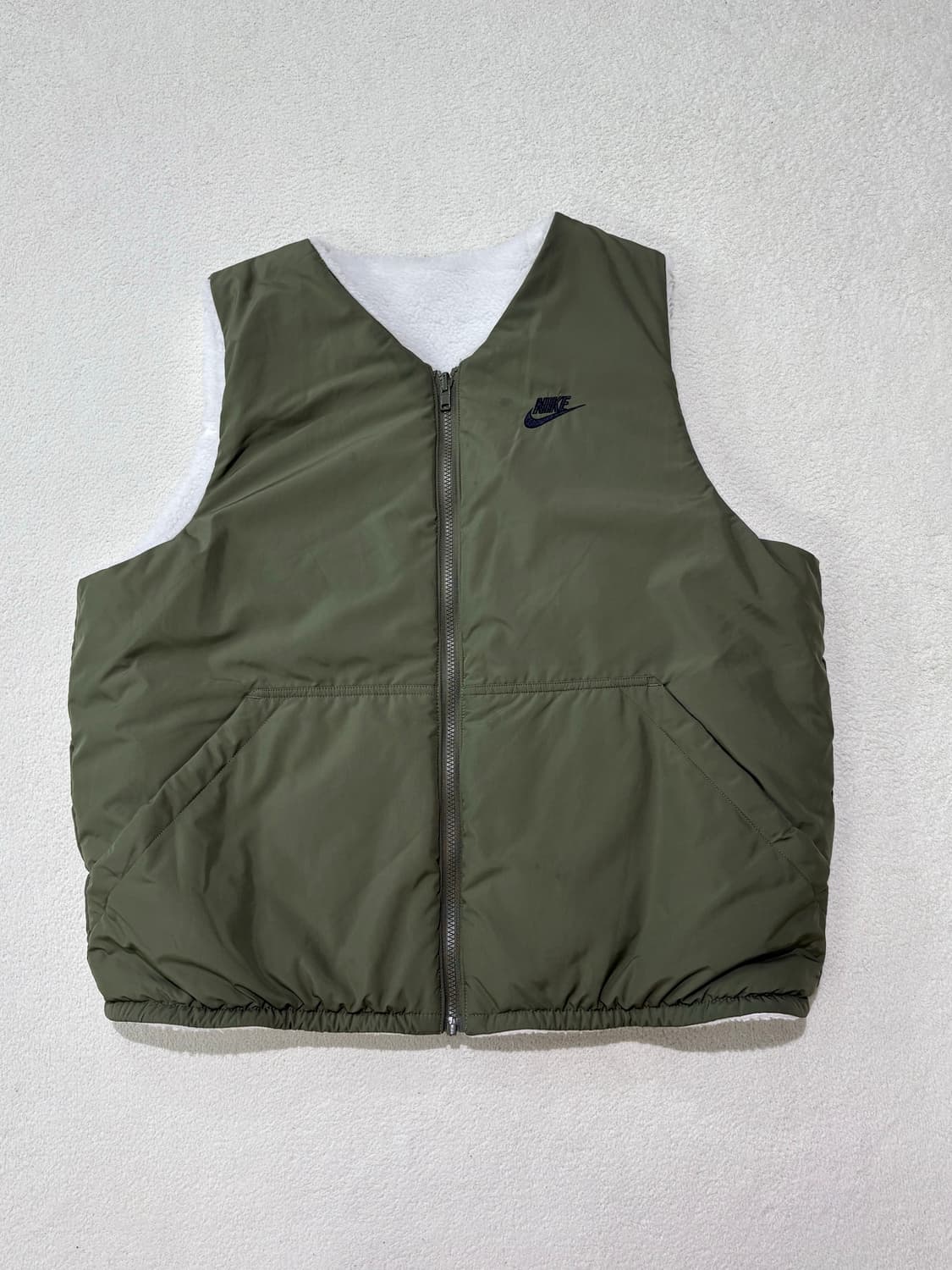 나이키 양털 리버시블 조끼 카키 105 상품이미지1