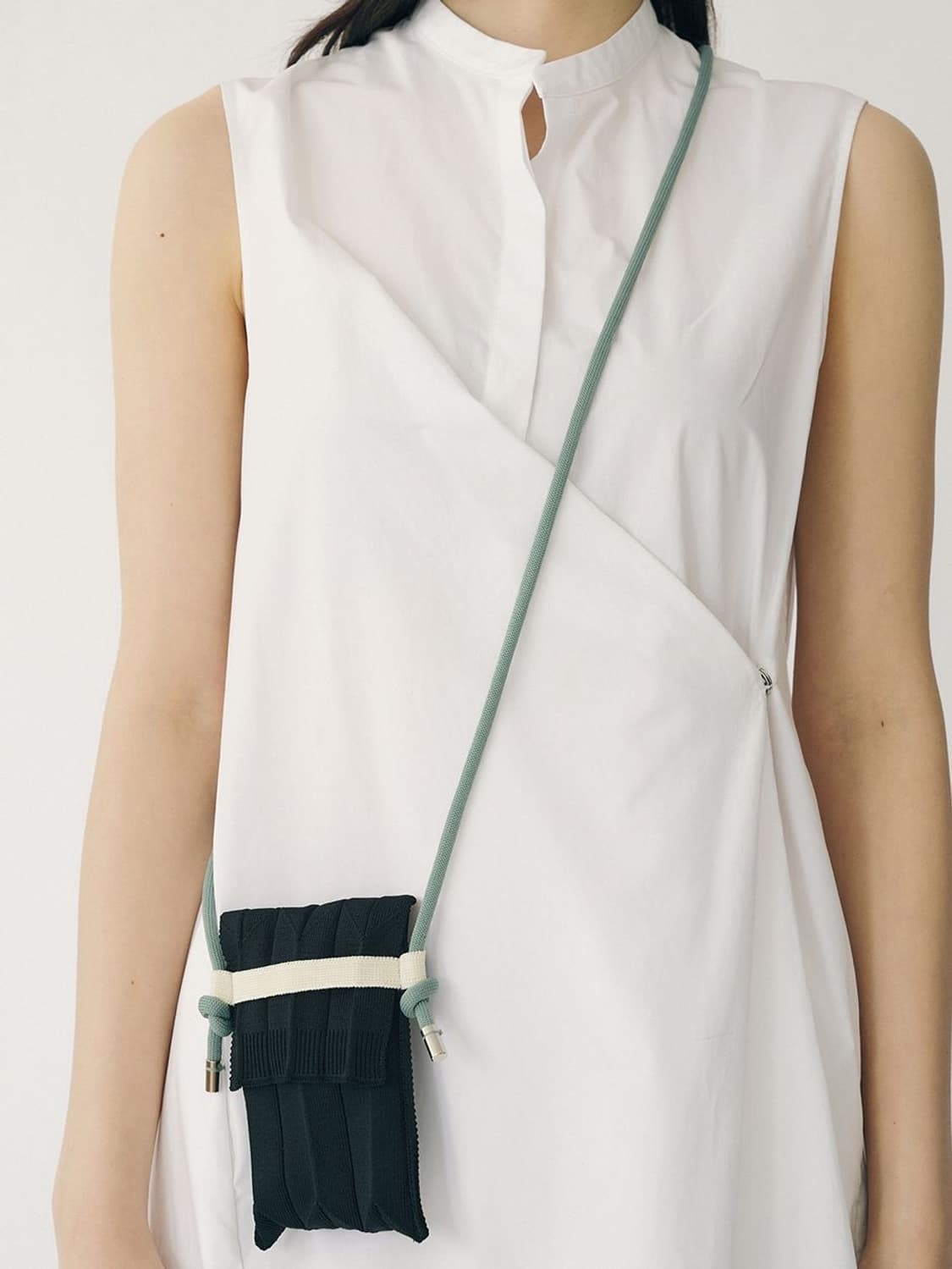 플리츠마마 나노백 블랙 미니 크로스백 상품이미지1