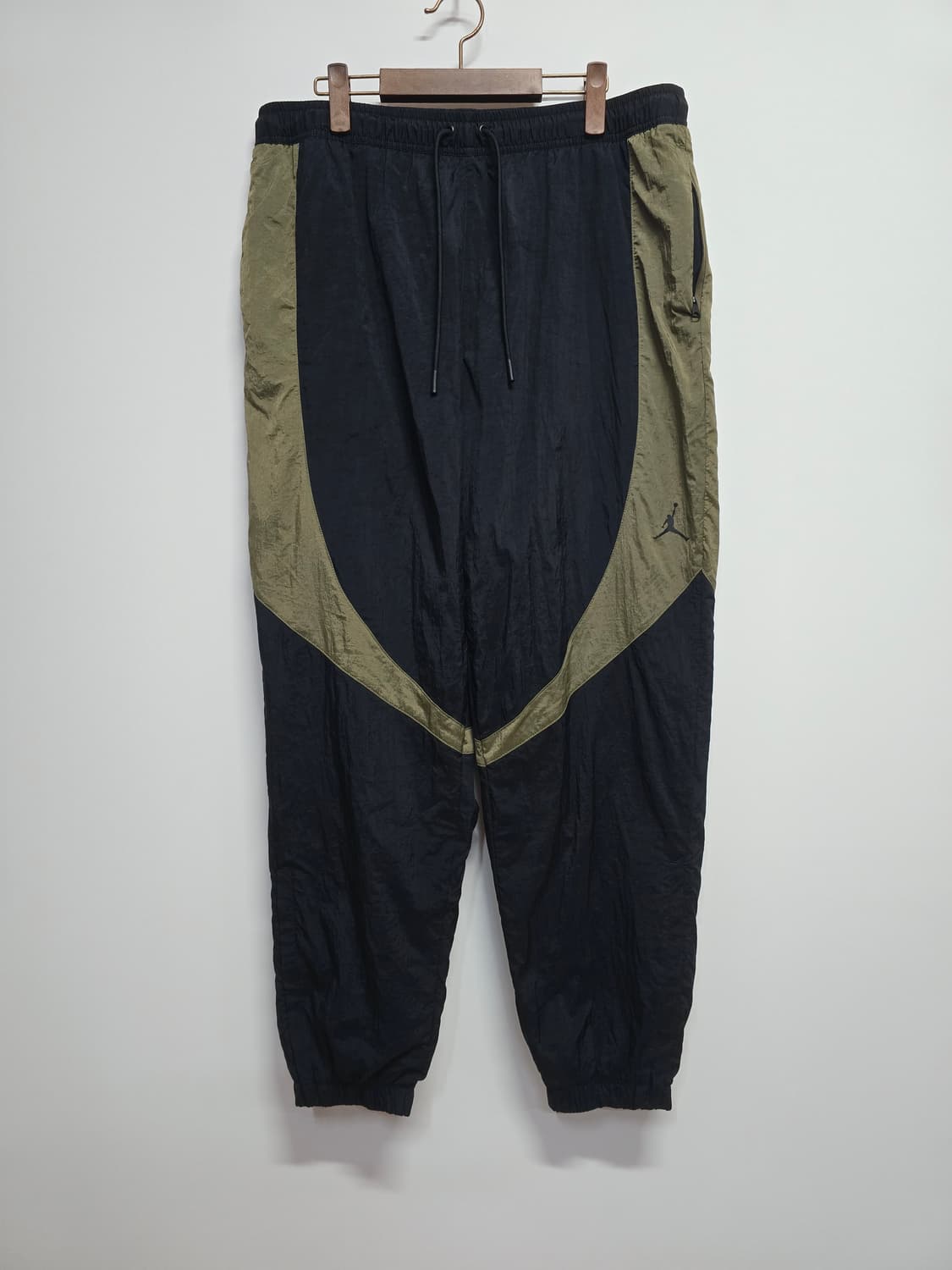 나이키조던 스포츠 잼 웜업 블랙/카키 트랙 팬츠 상품이미지1