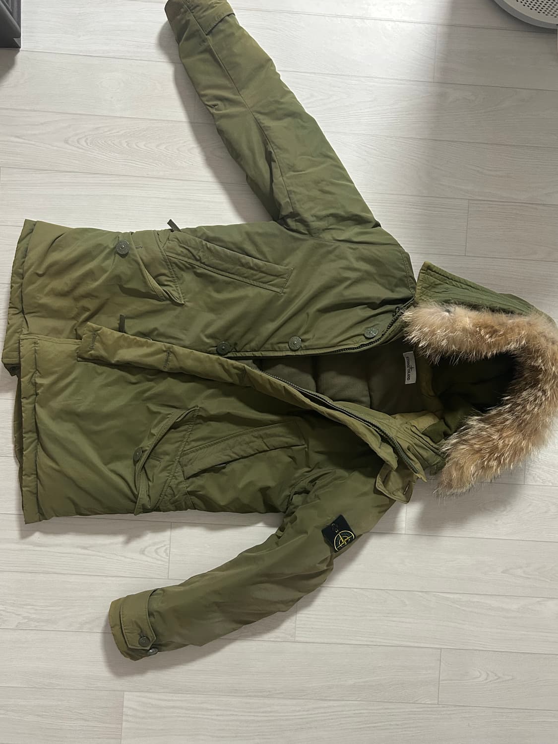 스톤아일랜드 마이크로 랩스 다운 상품이미지1