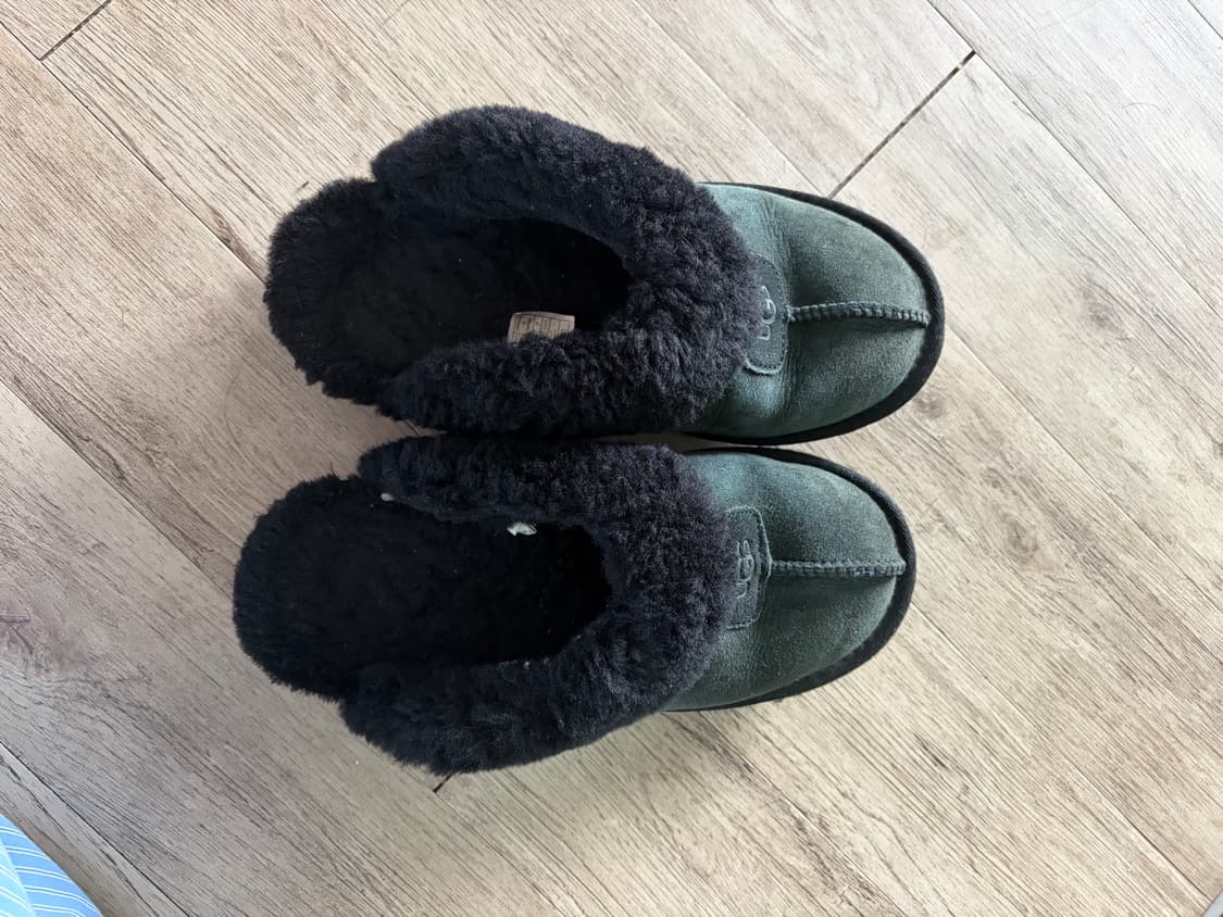 ugg 어그 블랙 슬리퍼 상품이미지1