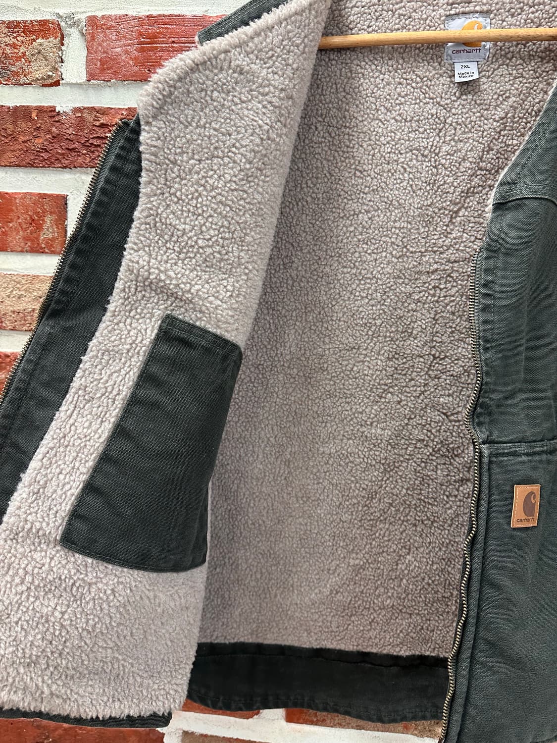 (2XL)칼하트 V26 쉐르파 워크 베스트 모스그린 상품이미지5