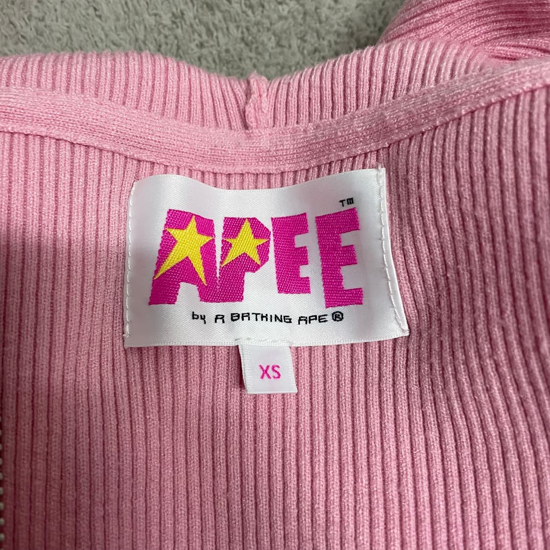 XS) 베이프 APEE 딸기우유맛 핑크 크롭 후드 집업 상품이미지6