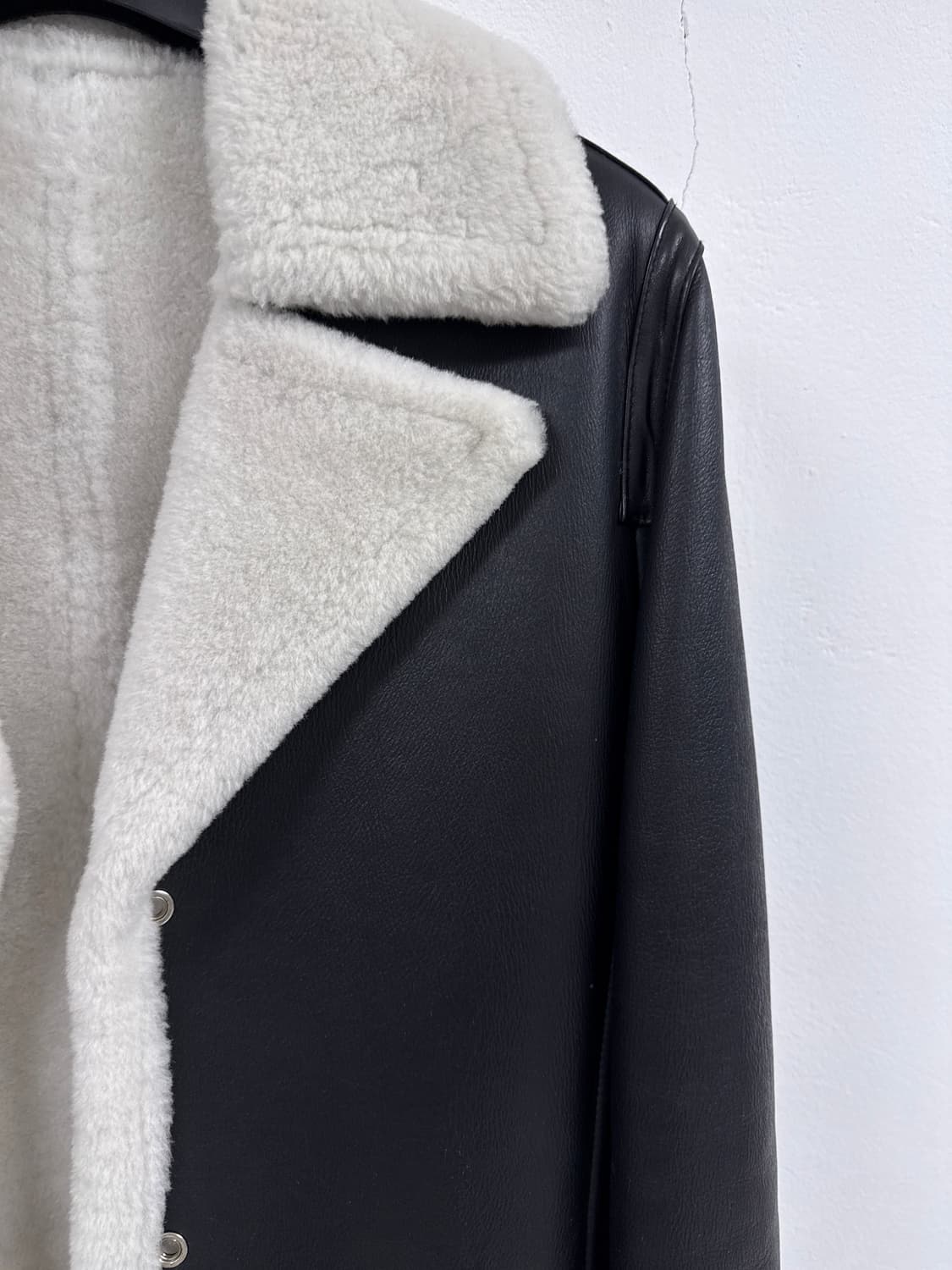 [A][95]스페인 나파 메리노 무스탕 시어링 하프 코트 상품이미지3