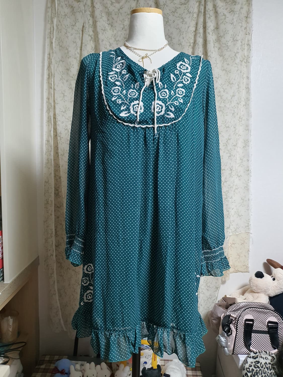 [모리걸] 에메랄드 도트 플라워 롱 원피스 상품이미지1