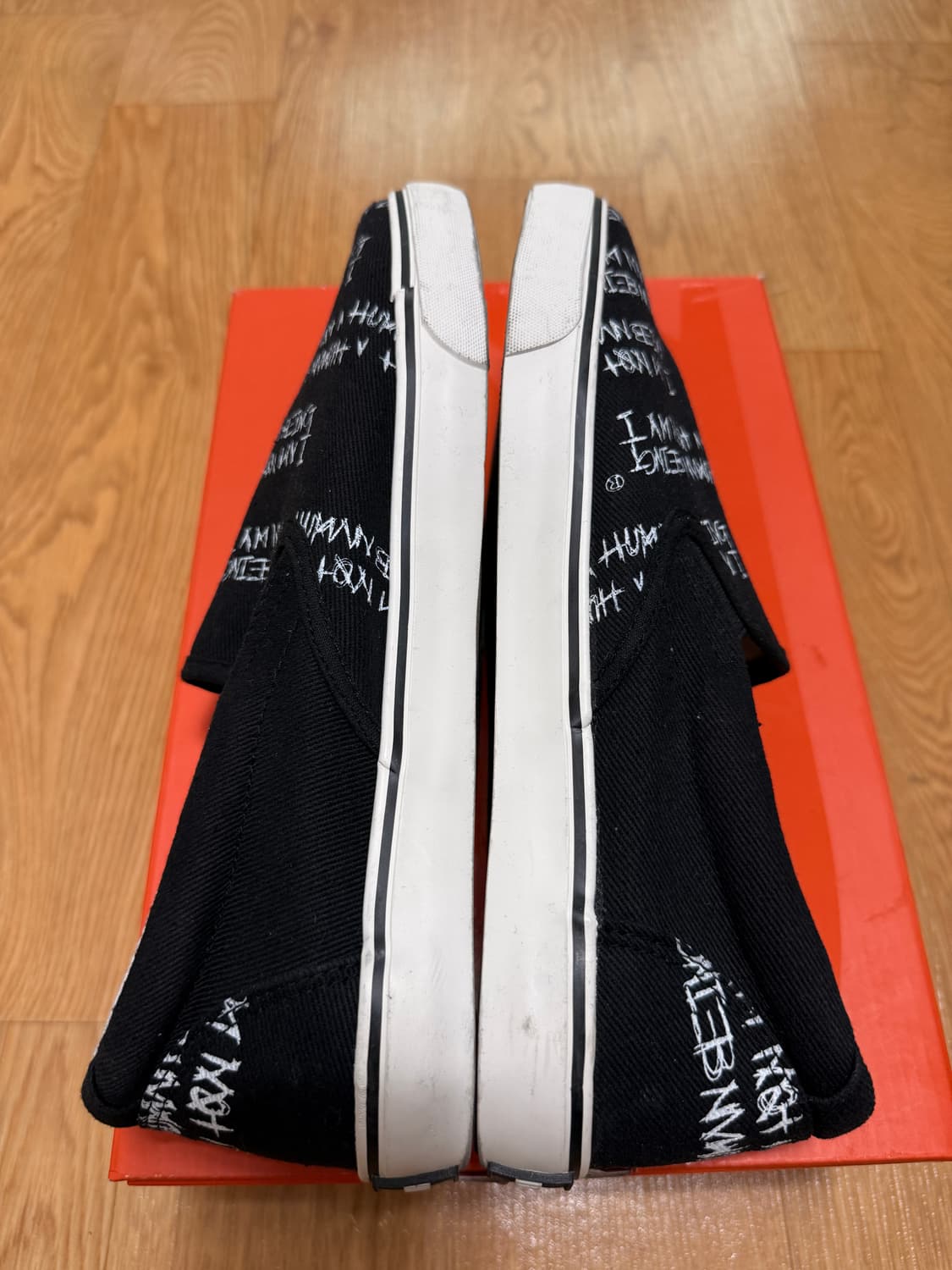 슈펜 아임낫어휴먼비잉 신발 상품이미지3