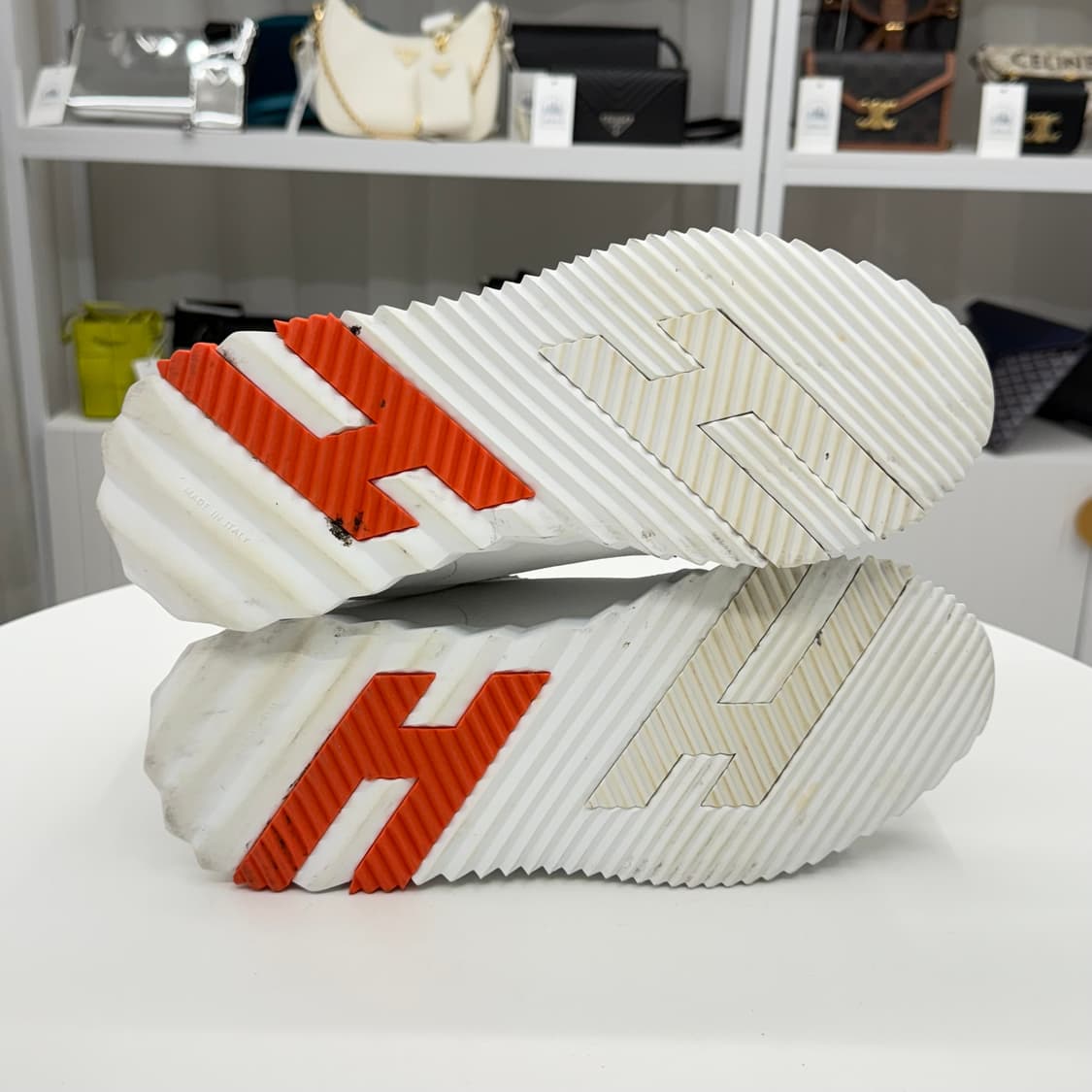 [42] 에르메스 카프스킨 바운싱 스니커즈 상품이미지8