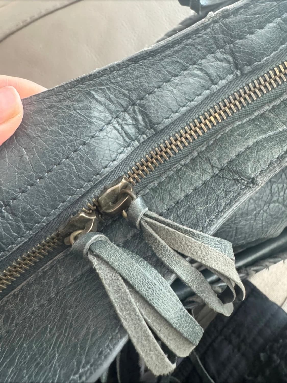 모터백 다크그레이 미듐 상품이미지3