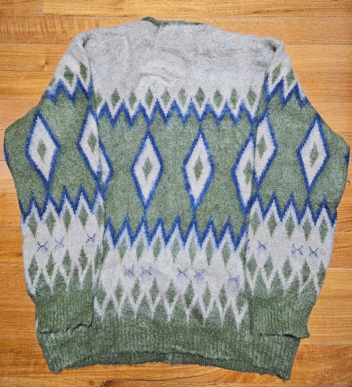 니들스 다이아몬드 모헤어 가디건 올리브 상품이미지2