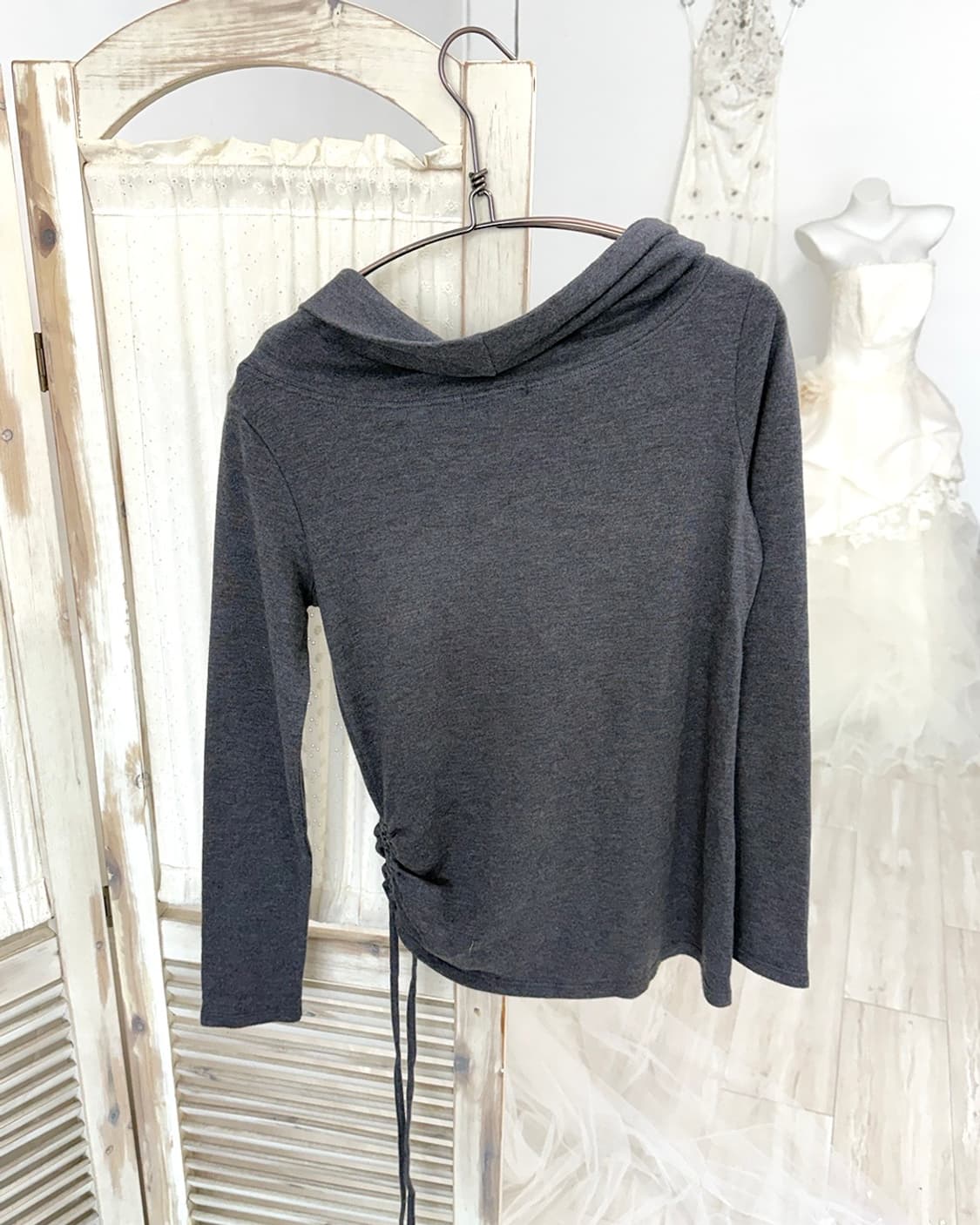 Gray Shirring Off-Shoulder Longsleeve 상품이미지9