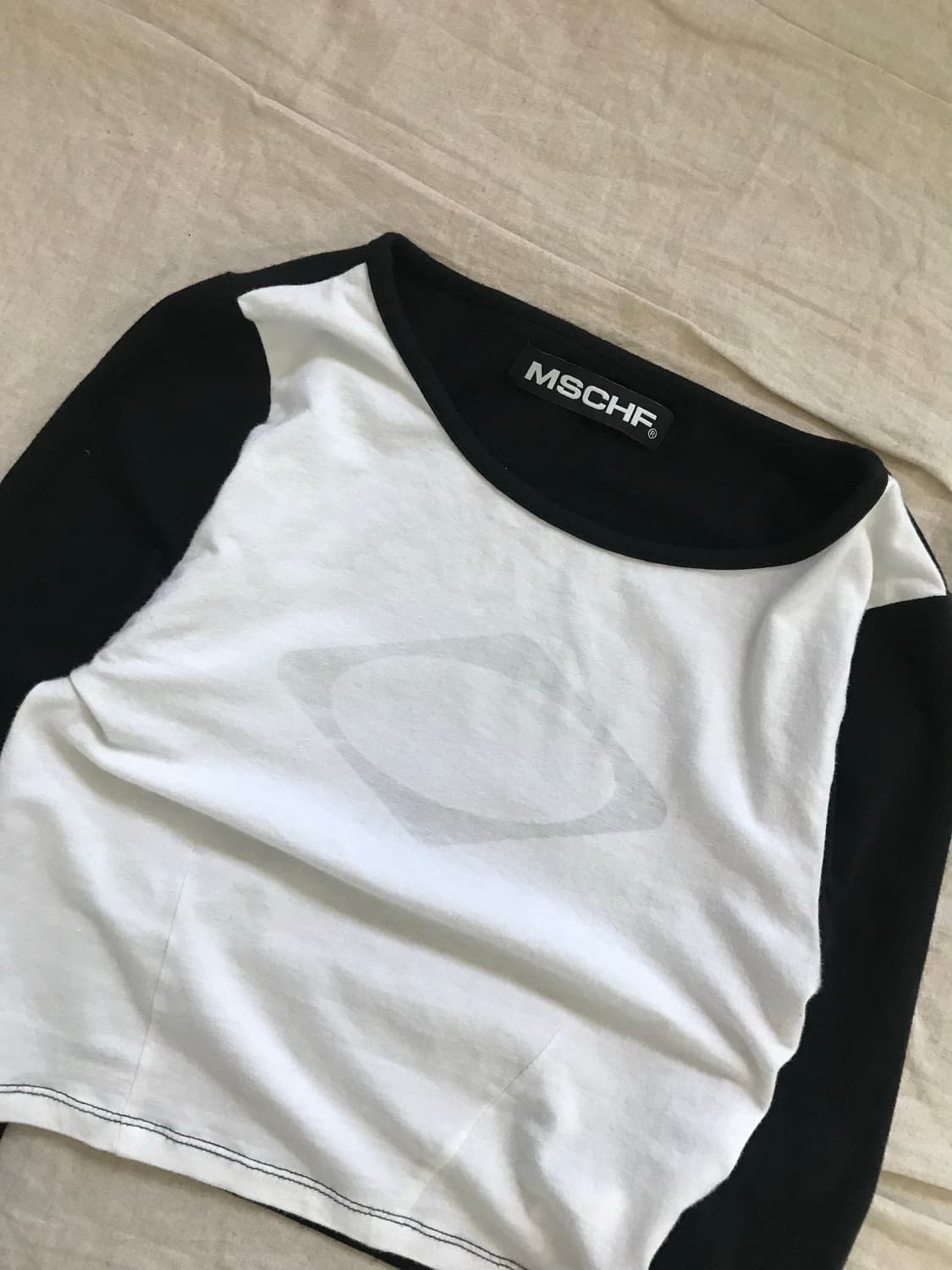 미스치프 중앙 로고 크롭 롱슬리브티 상품이미지7