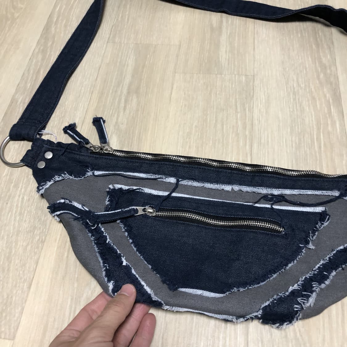 (OS) 비슬로우 퍼플 BESLOW PURPLE 커브드 라인 바디백 상품이미지8