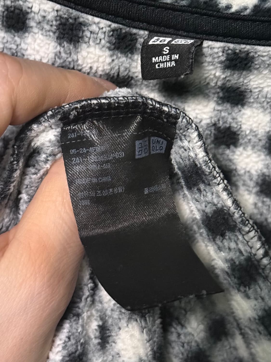 유니클로 깅엄 체크 바둑판 체커보드 후리스 플리스 방한 집업 블랙 화이트 상품이미지7