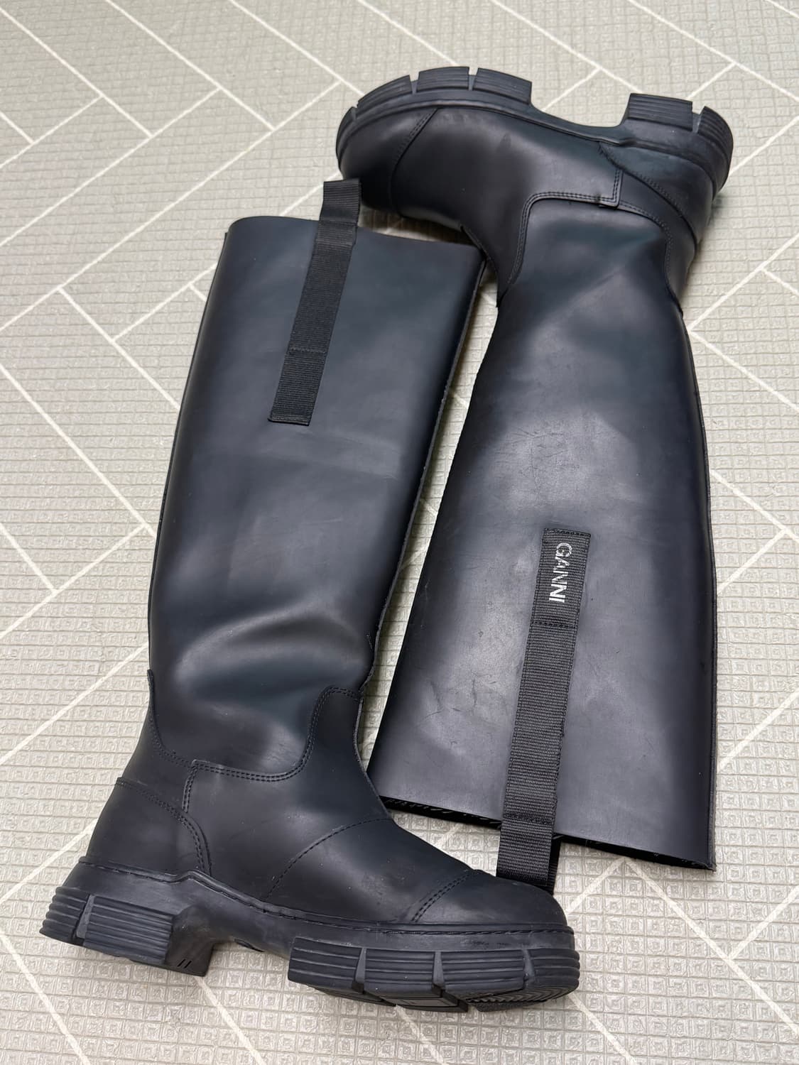 GANNI 리사이클 러버 부츠 37 상품이미지4