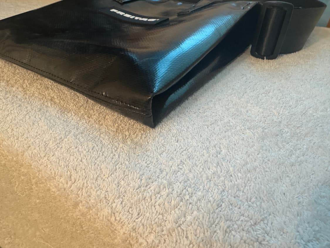 프라이탁 루비 올검 올블랙 상품이미지3