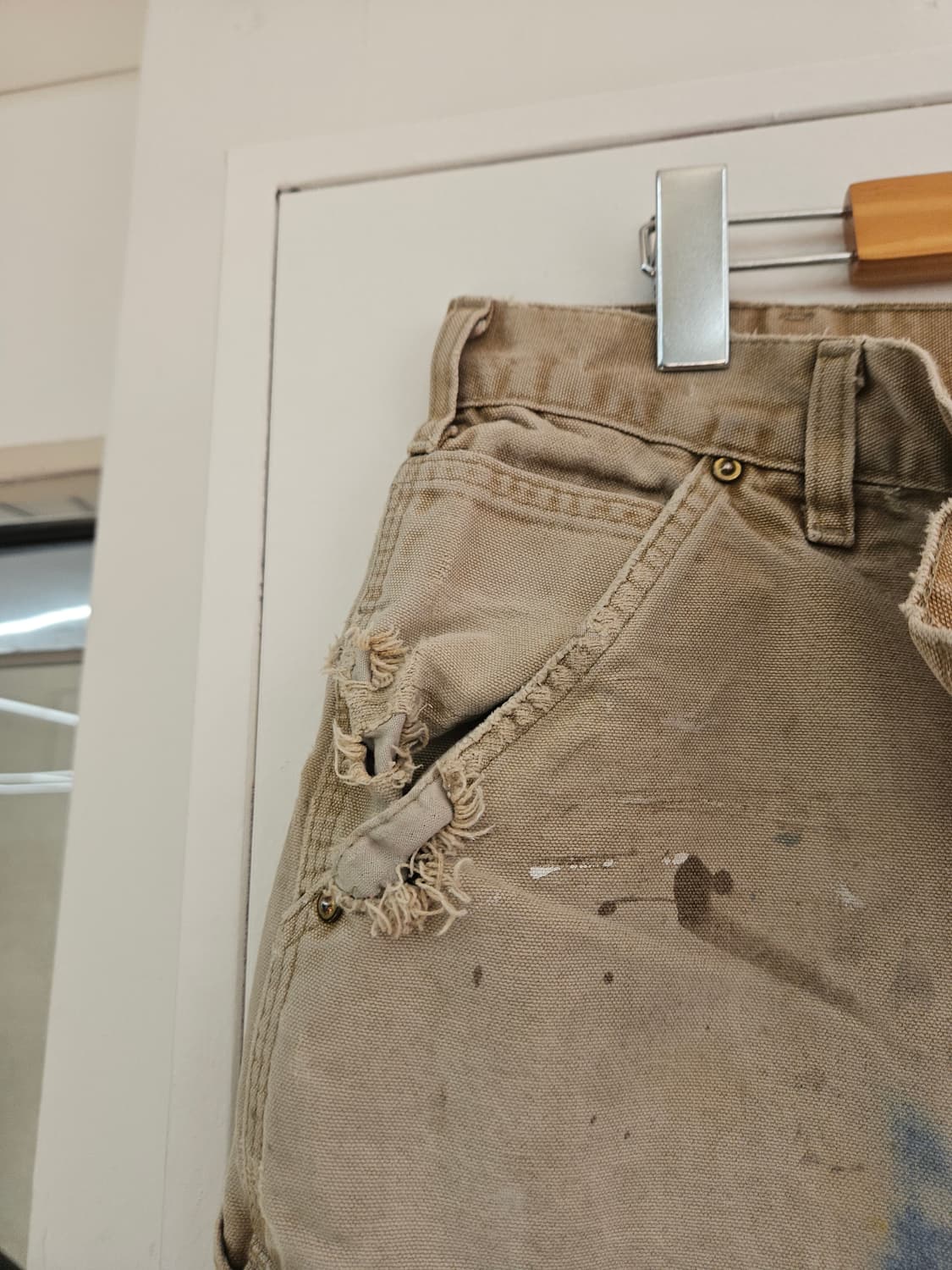 칼하트 하드페이딩 디스트레스드 더블니 워크팬츠  36X30  상품이미지5