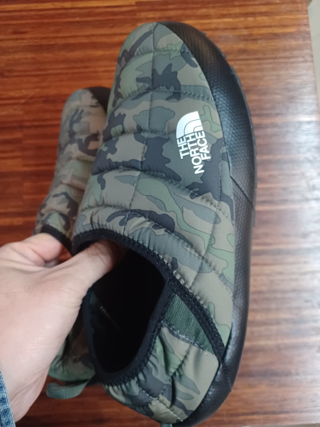 노스페이스 카모 뮬 패딩 신발 270 상품이미지2