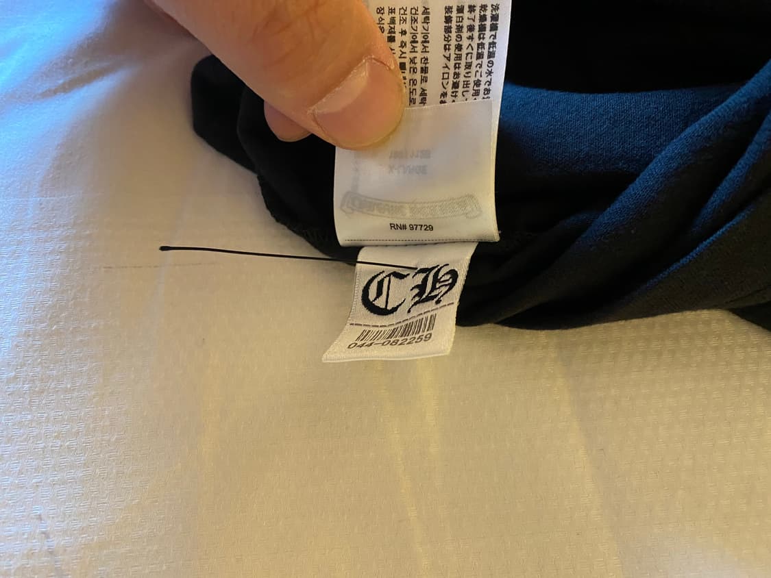 (새싱품/XL) 크롬하츠 넥로고 롱슬리브 상품이미지6