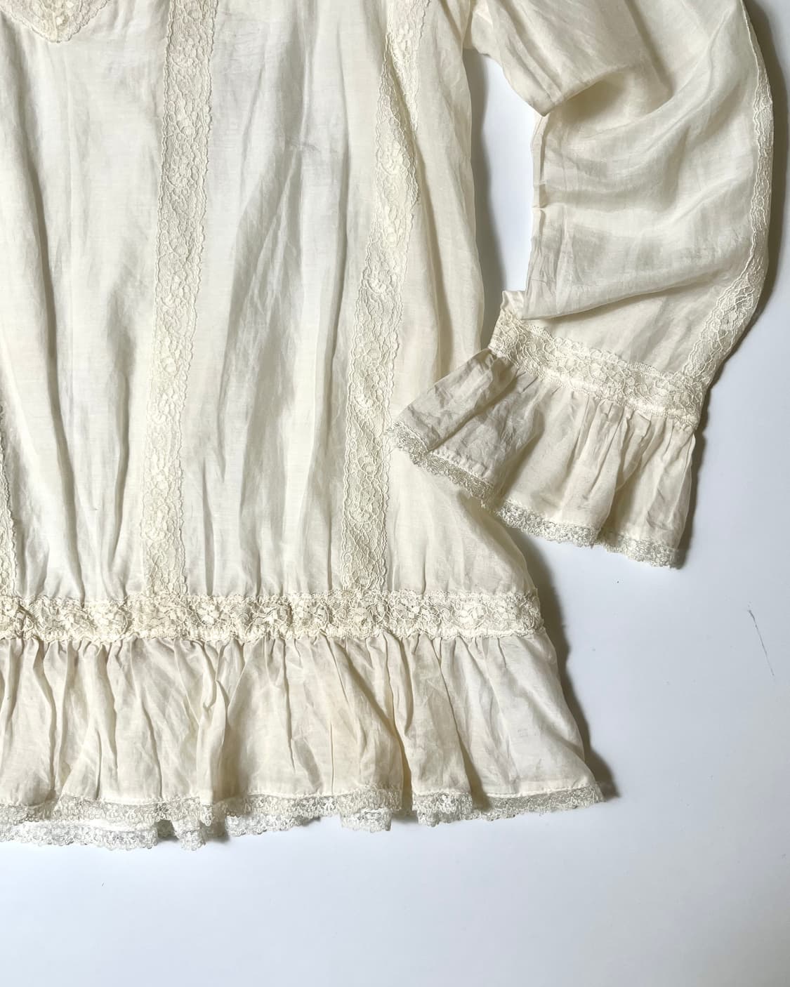 아이보리 로맨틱 레이스 블라우스 상품이미지9