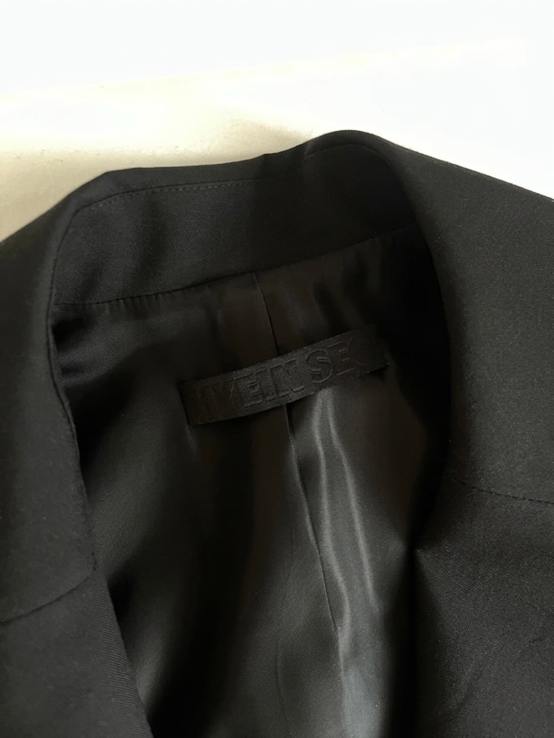 hyein seo minimalism detail blazer 상품이미지3