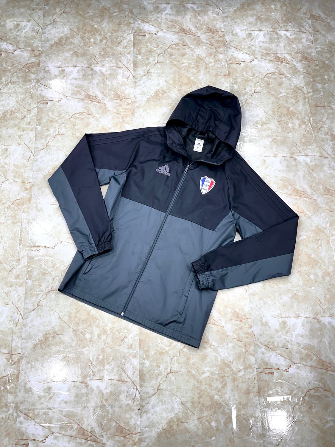 아디다스 수원삼성 블루윙즈 바람막이 상품이미지1