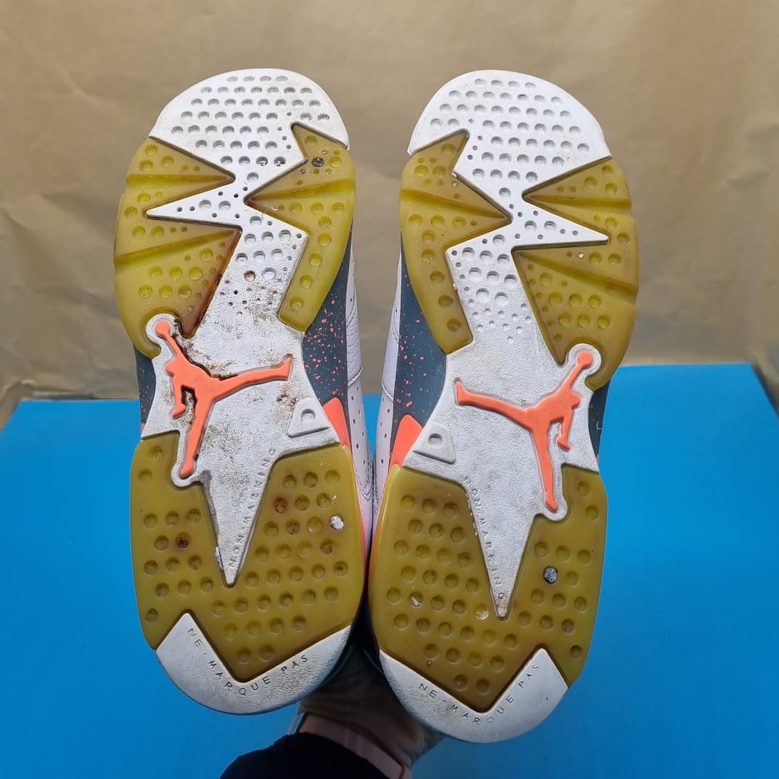 나이키 에어조던8 레트로피어스 농구화 240 상품이미지3