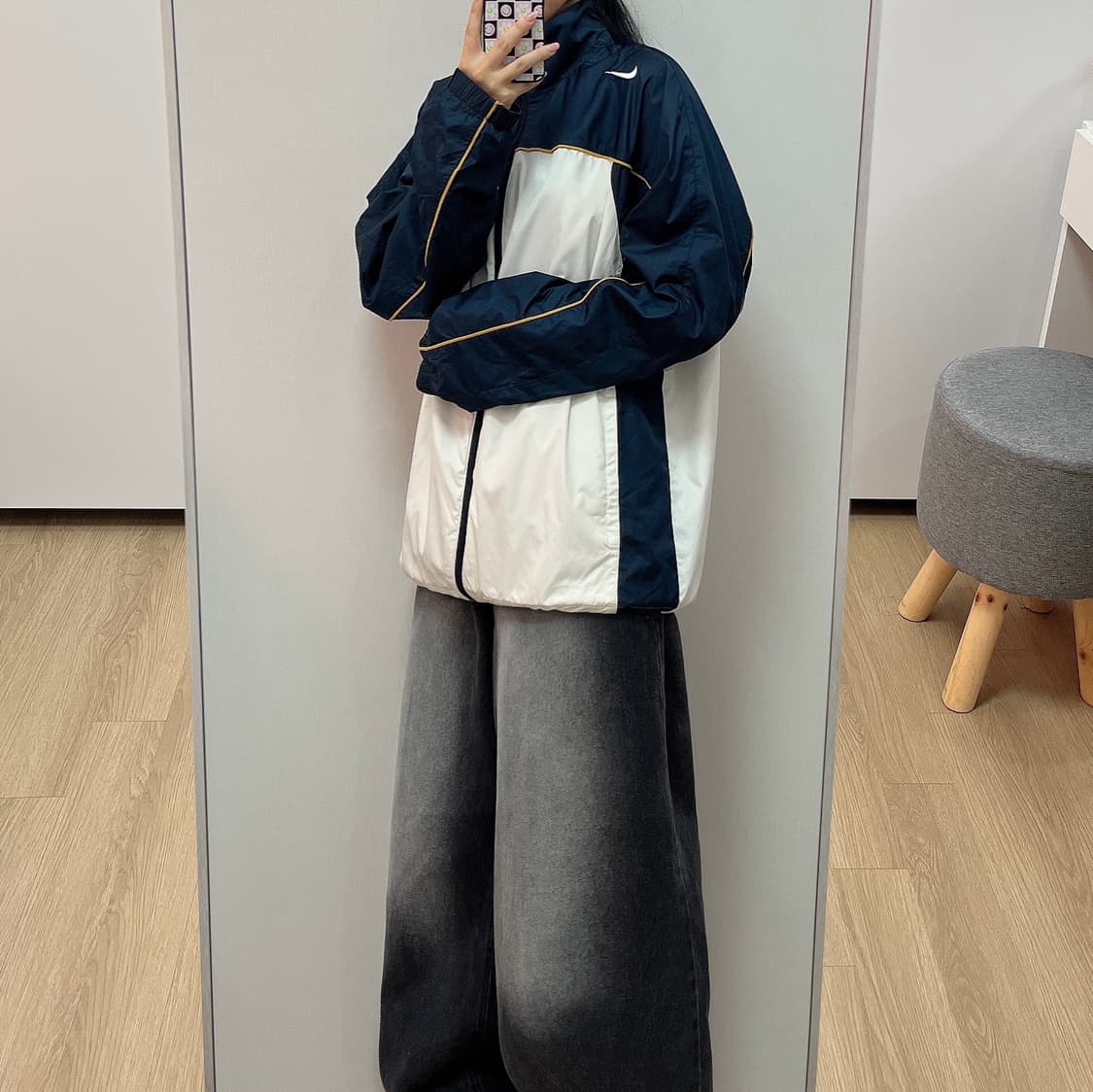 나이키 00s 스우시 자수로고 화이트 네이비 바람막이 자켓 상품이미지2