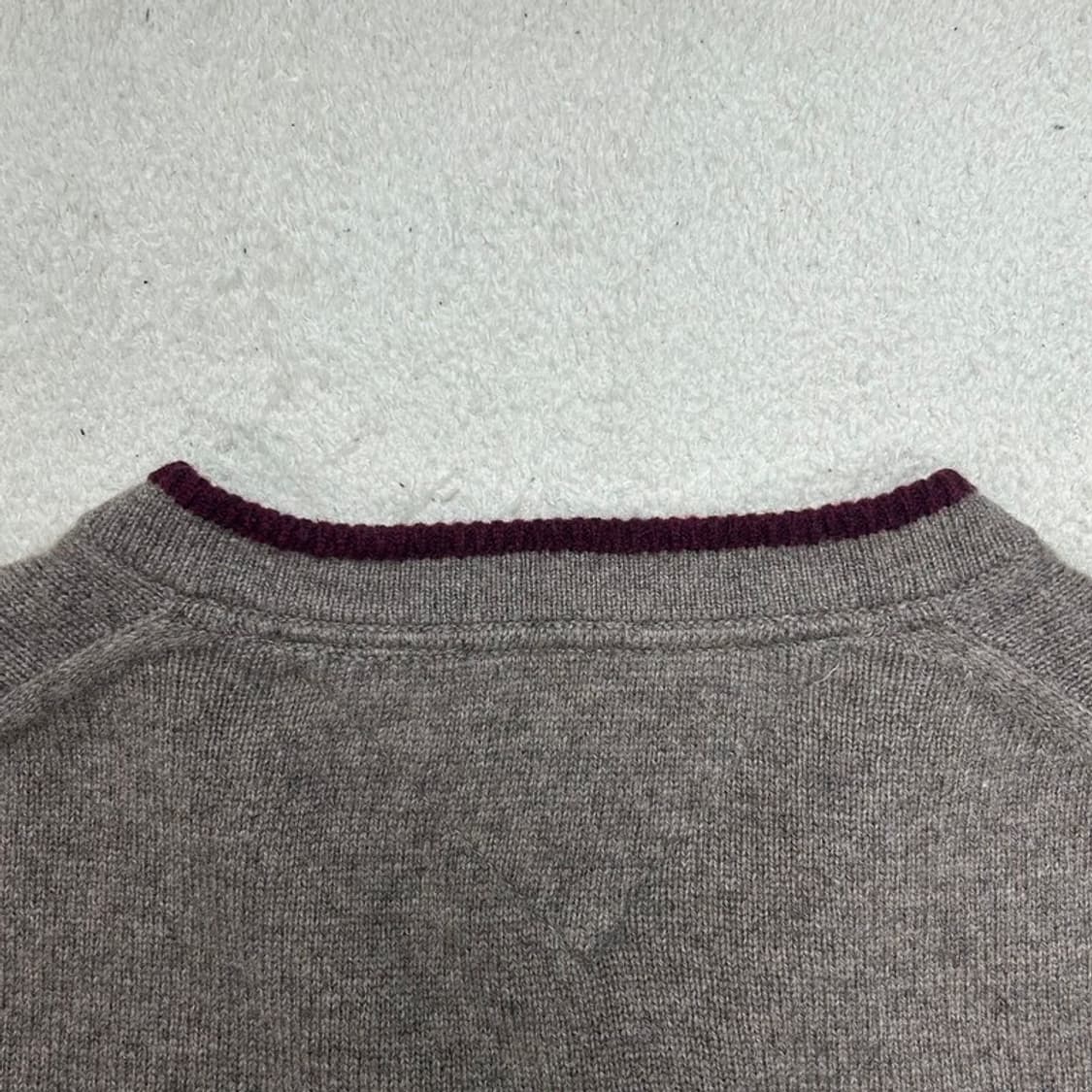 TOMMY HILFIGER 브라운 브이넥 엘보패치 니트 L 상품이미지5