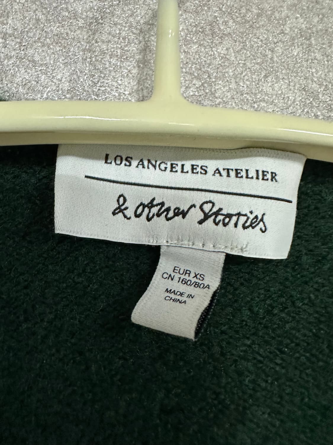 앤아더스로리즈 울혼방 랩가디건 상품이미지3