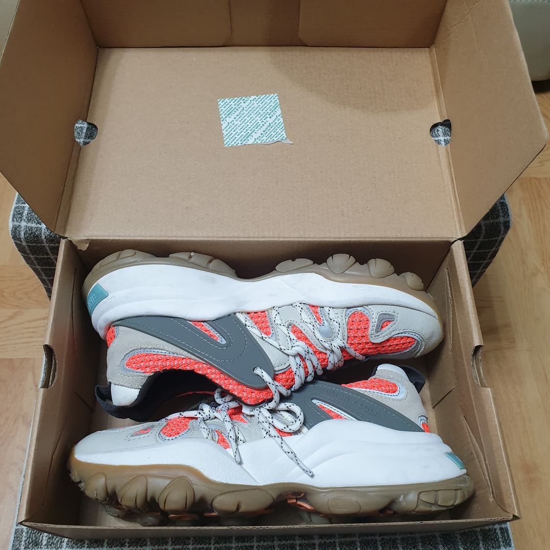 Bimba y lola 빔바이롤라 오렌지 청키 스니커즈 상품이미지3