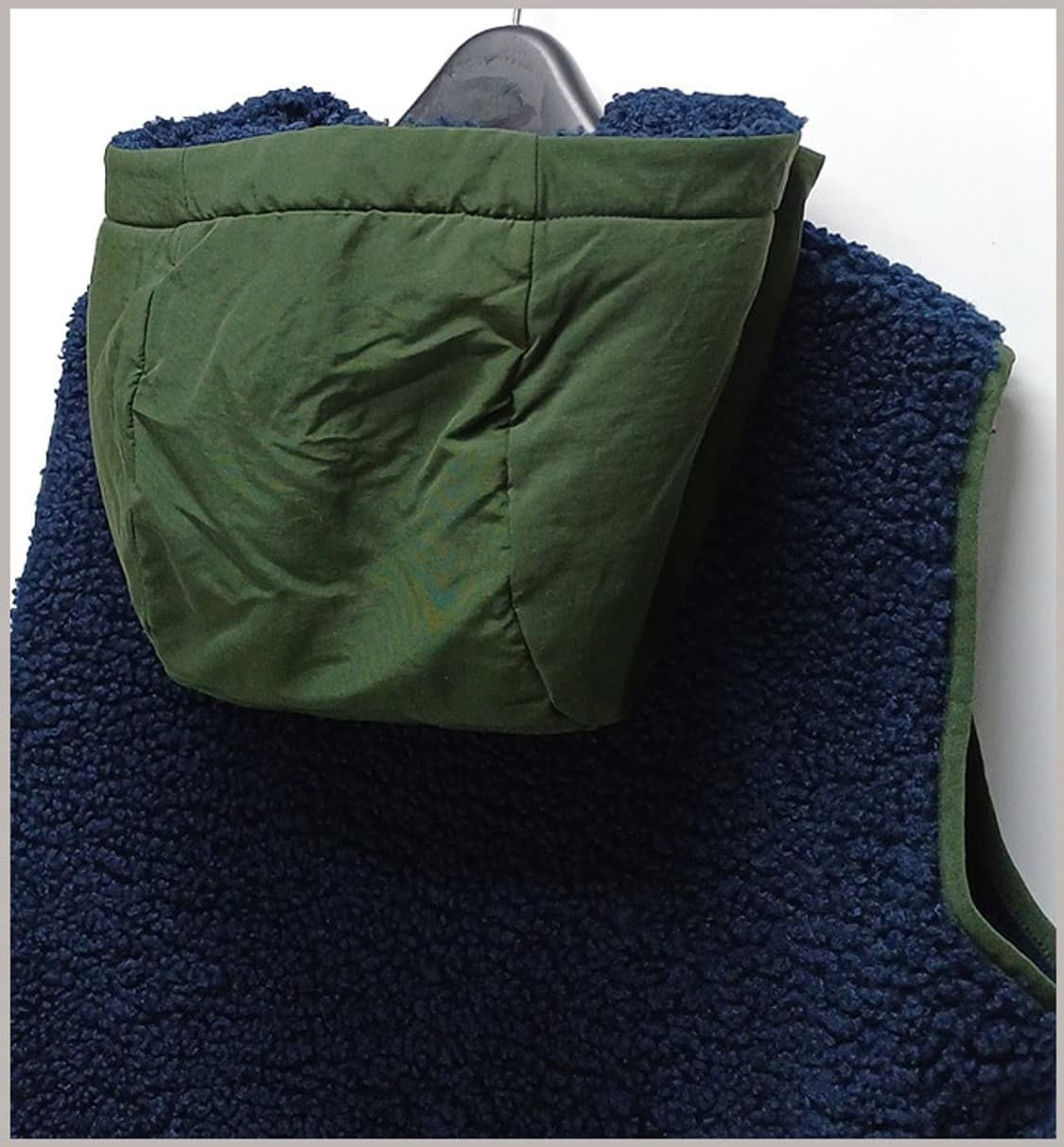 유니클로 JW앤더슨 후드 플리스 조끼 90 J-992 상품이미지6