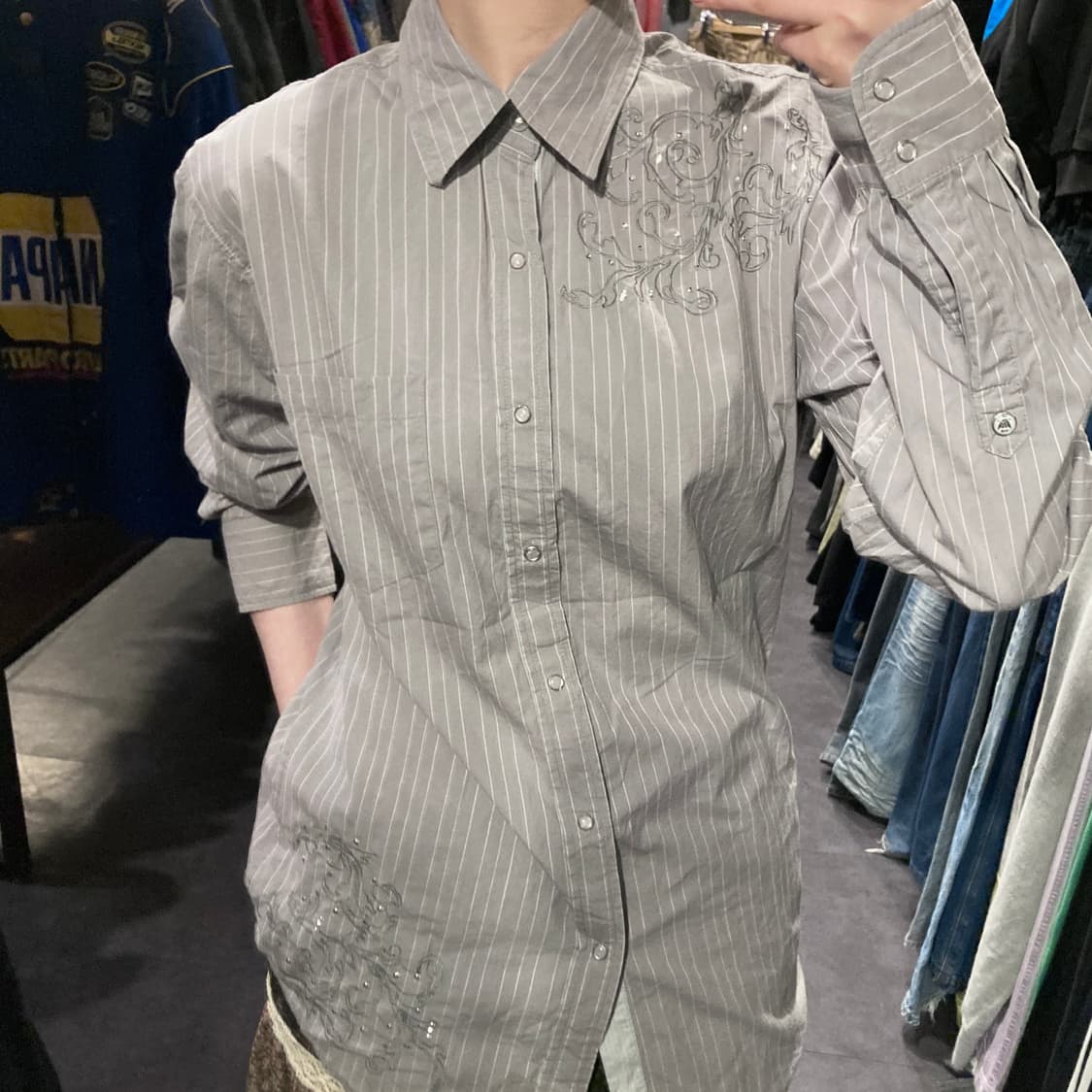[IM] vtg 웨스턴 자수 스트라이프 셔츠 그레이 상품이미지2