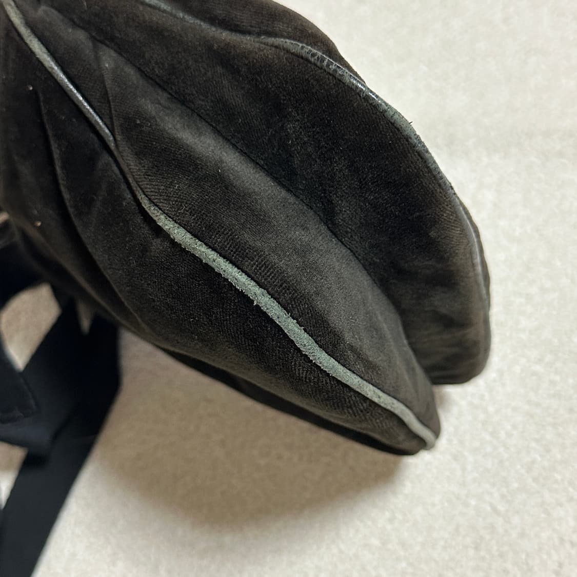 쥬시 꾸뛰르 벨벳 크로스백 상품이미지5