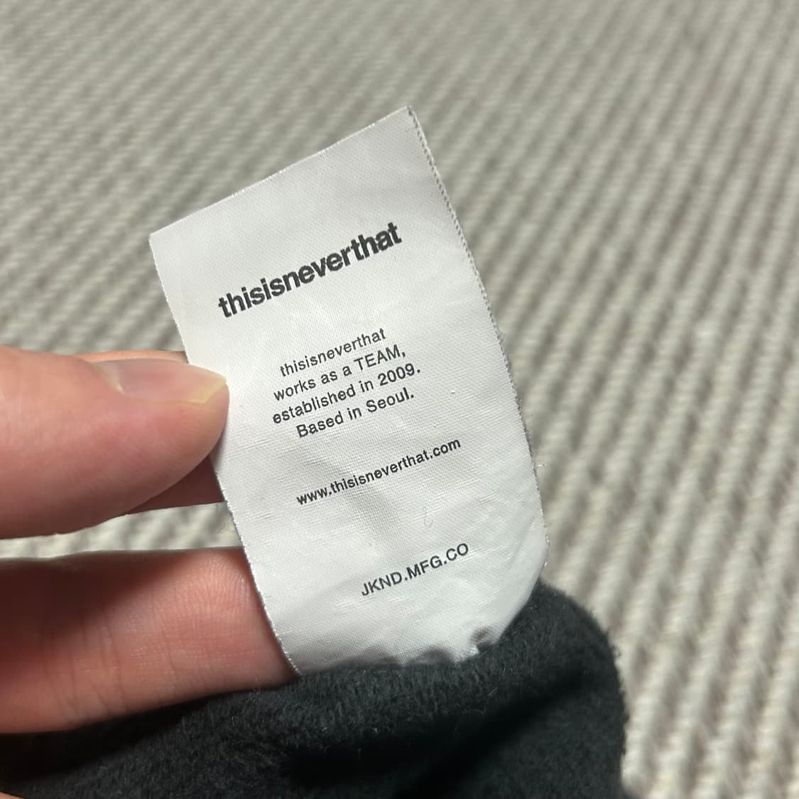 [L] Thisisneverthat 디스이즈네버댓 그래픽 블랙 후드티 상품이미지6