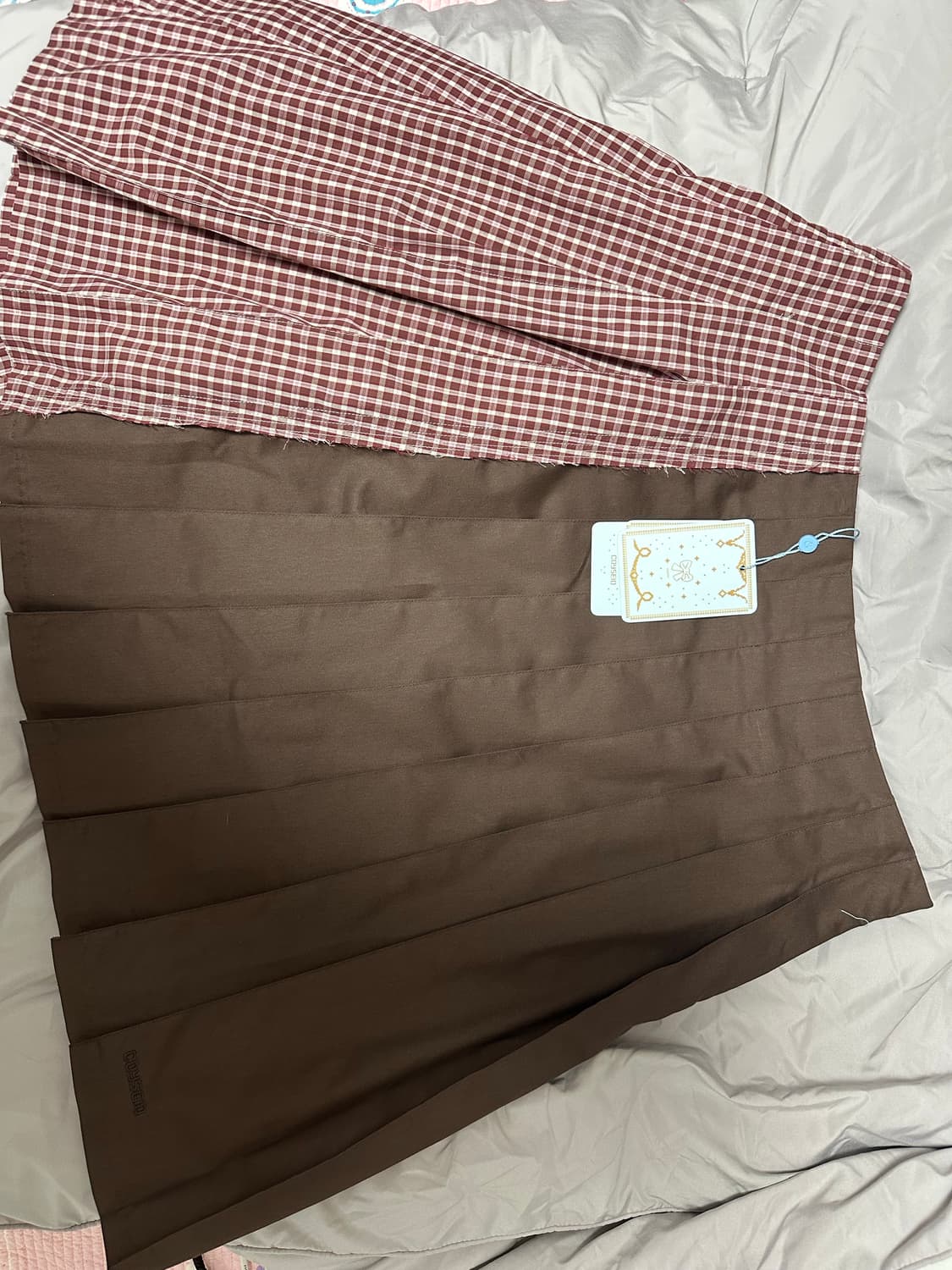 TRIPLE LAYER PLEATED SKIRT BROWN 상품이미지1