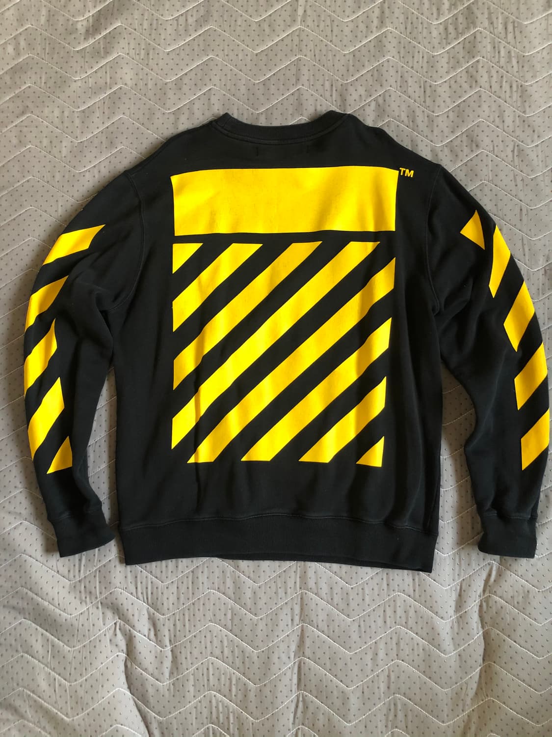 오프화이트 카라바지오 맨투맨 상품이미지4