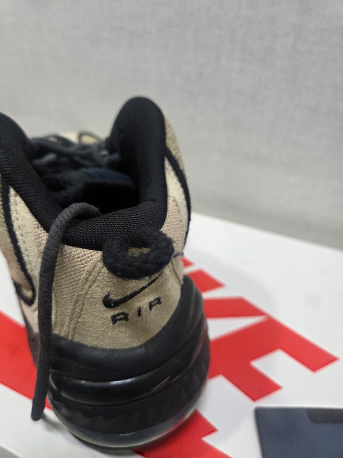 나이키 스투시 에어 페니 270 상품이미지9