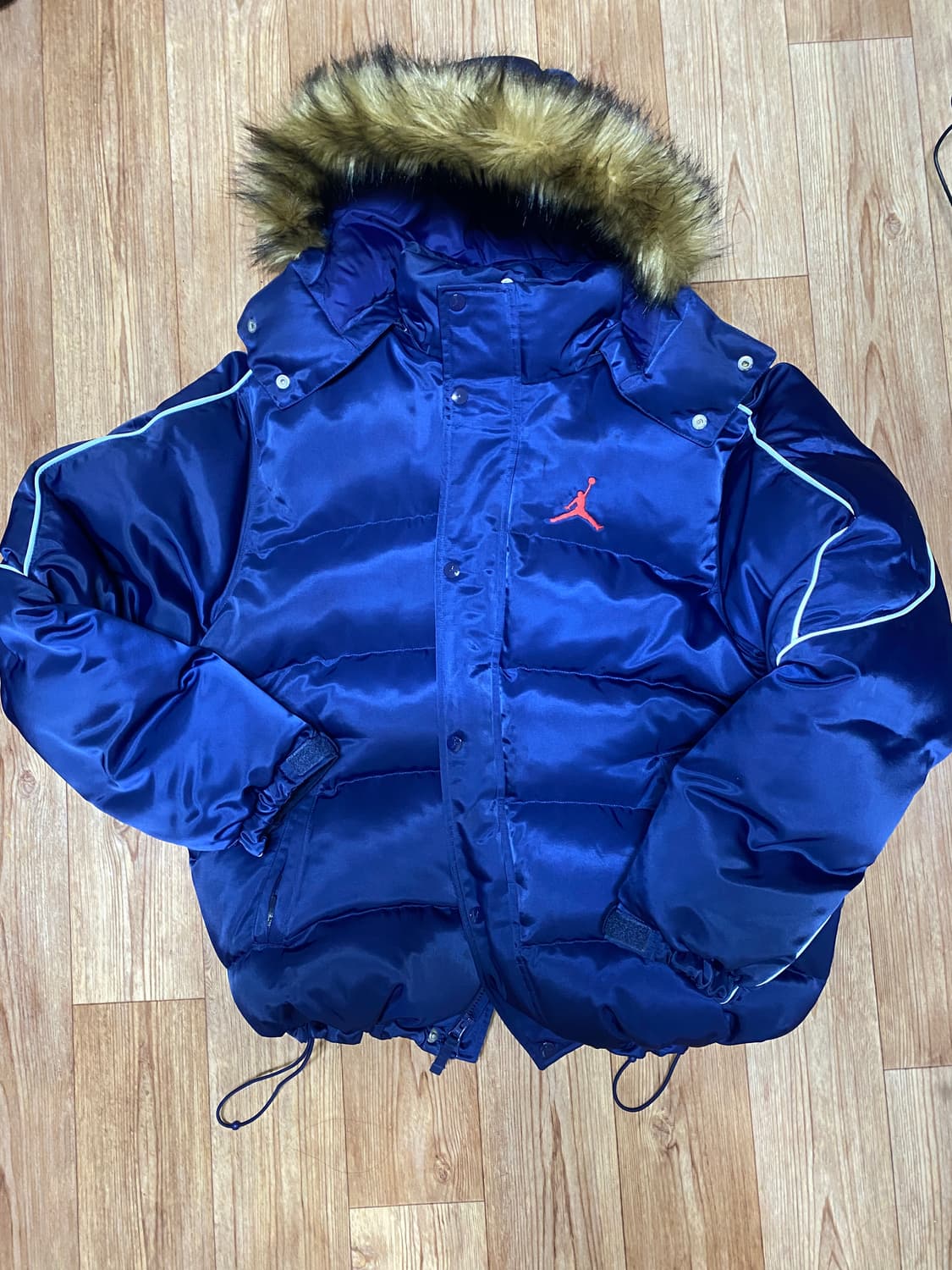 슈프림 조던 퍼피 패딩 네이비 L 상품이미지1