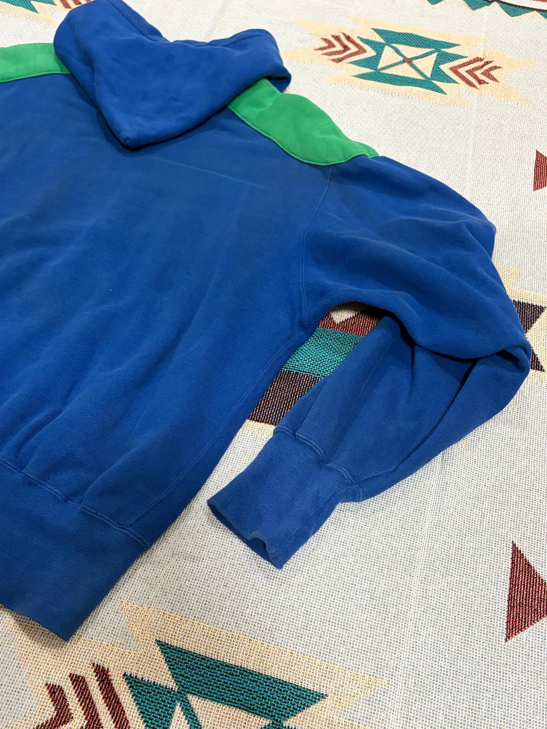 90s 러셀 x 개리 코스비 네온 패치워크 후드 상품이미지6