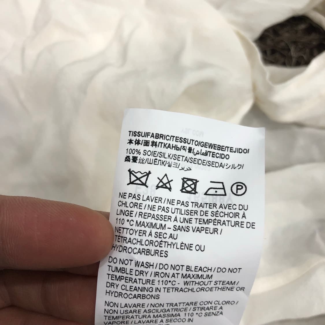 생로랑 유니폼 여성 실크 화이트 셔츠 상품이미지6