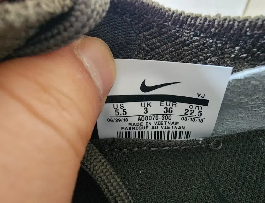 (225mm)나이키 우먼스 에픽 리액트 플라이니트 운동화 카키 상품이미지6