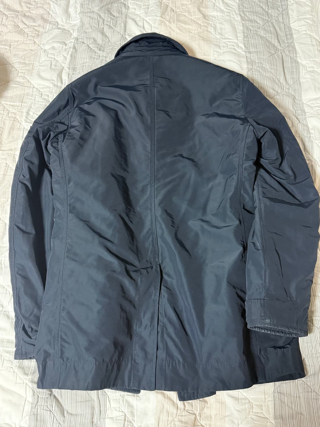 스톤아일랜드 마이크로랩스 프리마로프트 코트 판매 상품이미지3