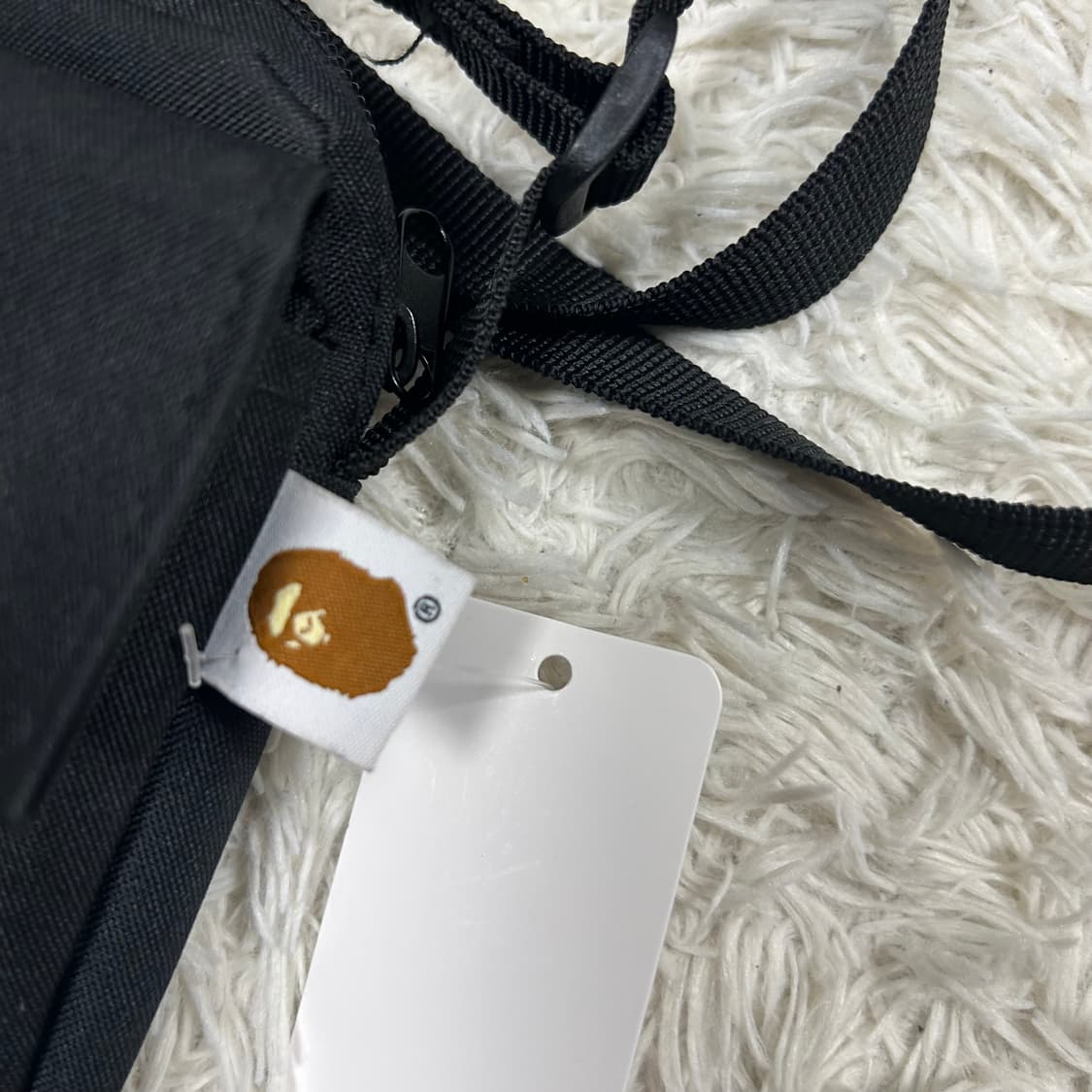 베이프 부록 미니백 상품이미지3